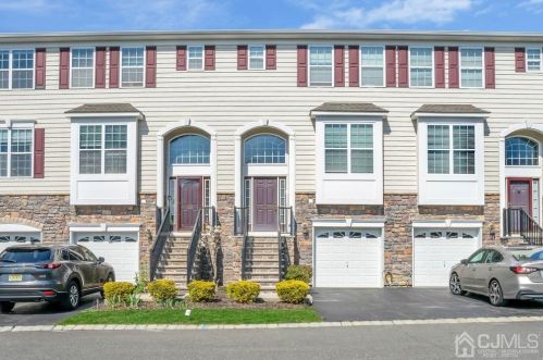 32 Daly Ct, Old Bridge, NJ 08857-4411