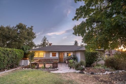 978 Alta Pine Dr, Altadena, CA 91001-1408