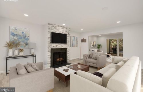 2215 Wheelwright Ct, Herndon, VA 20191-2312