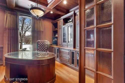 6403 Garfield Ave, Willowbrook IL  60527-5237 exterior