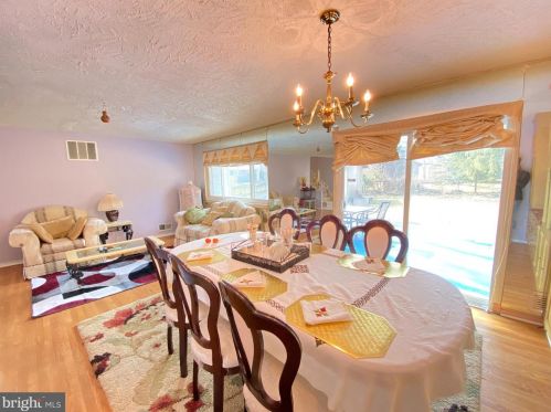 9504 Lawnsberry Ter, Silver Spring MD 20901-4714 exterior