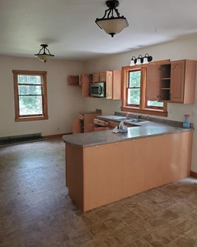 12 Barry Highlands Rd, Danbury, NH 03230-4700