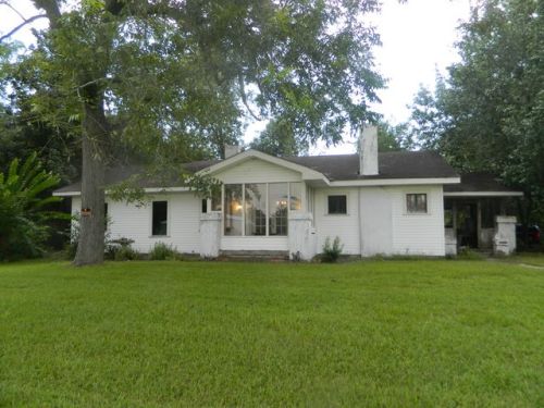 401 Dowling Ave, Donalsonville, GA 39845-1771