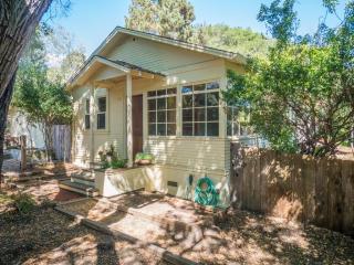 551 Trout Gulch Rd, Aptos, CA 95003-3426