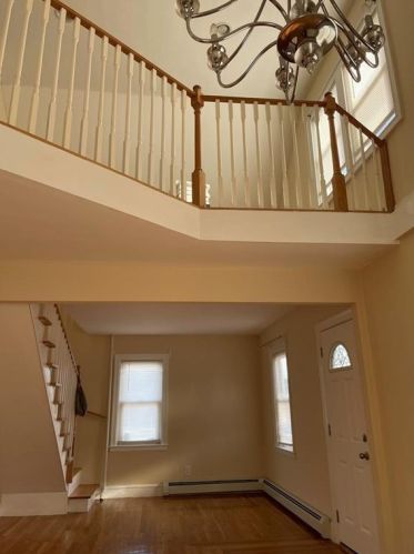 11 La Salle Dr, Providence, RI 02908-2208