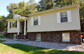 10 Linden Dr, Sparta, NJ 07871-3724