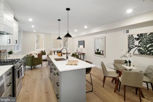 233 Christian St, Philadelphia, PA 19147-4246