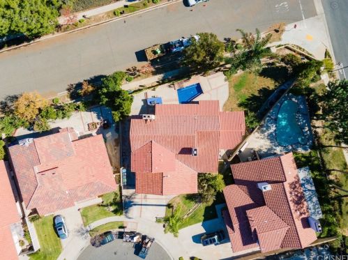 2828 Inyo Cir, Simi Valley, CA 93063-2002