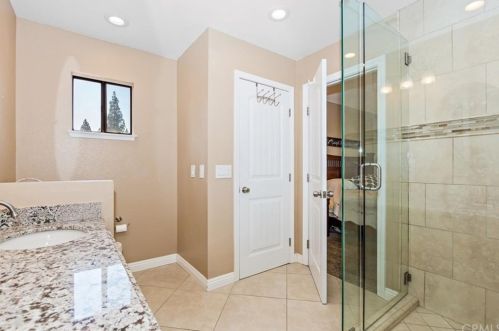 6880 Rycroft Dr, Riverside CA  92506-5317 exterior