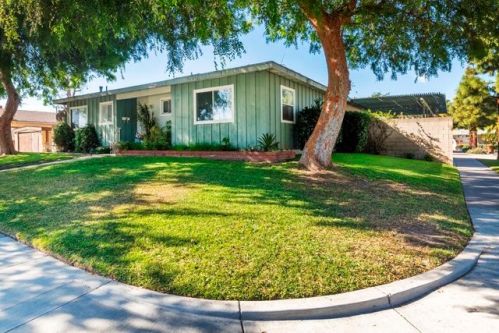 1201 Chapman Ave, Fullerton, CA 92831-3908