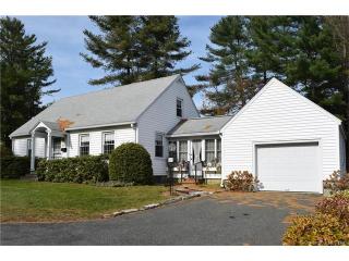34 Pease St, Canaan CT  06018-2027 exterior