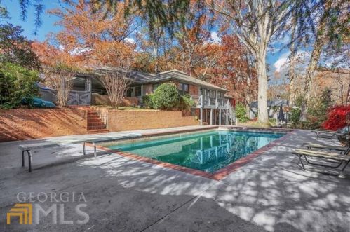 4175 Harrogate Dr, Atlanta GA  30327-3624 exterior