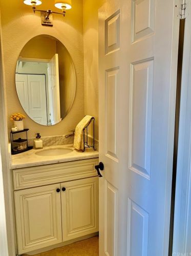 906 Dylan Way, Anaheim CA  92808-1515 exterior