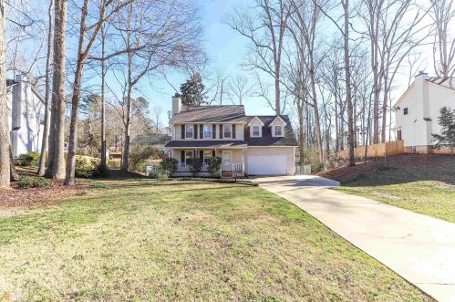 28 Pine Grove Cir, Newnan, GA 30263-2896