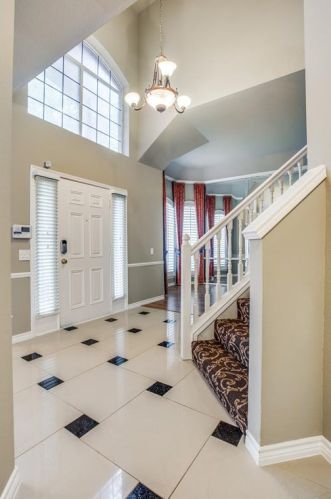 6712 Tawny Oak Dr, Plano TX  75024-5506 exterior