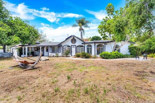 746 Ora Avo Dr, Vista, CA 92084-6537