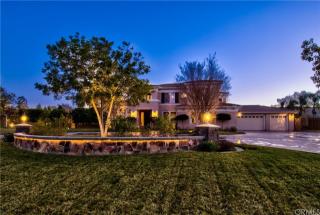949 Creek View Ln, Redlands, CA 92373-6974