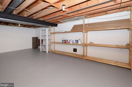 7099 Game Lord Dr, Springfield VA  22153-1312 exterior