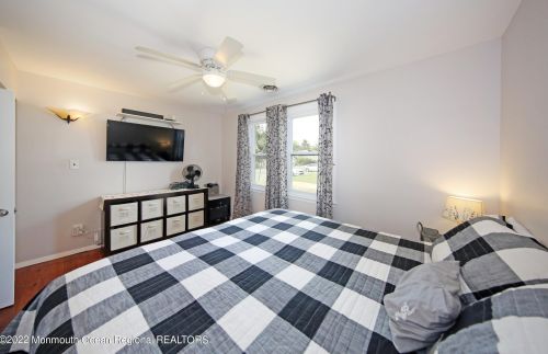 64 Belshaw Ave, Tinton Falls NJ 07724-2929 exterior