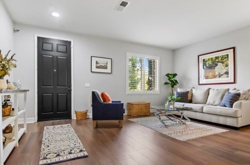 279 Glendale Ave, San Marcos, CA 92069-1174