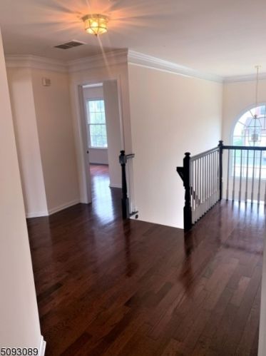 8 Esterbrook Dr, Princeton NJ  08540-6127 exterior