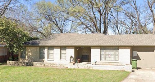 2841 Scruggs Park Dr, Fort Worth TX  76118-6617 exterior