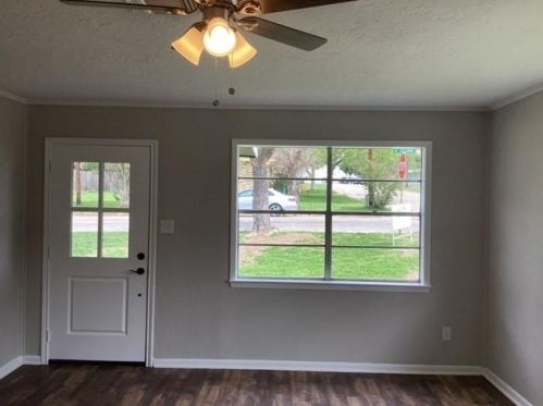 1041 2 St, Bellvue TX 77418-2948 exterior