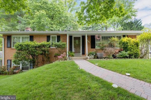 10417 Kinloch Rd, Silver Spring MD 20903-1243 exterior