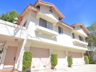 3080 Corte Trabuco, Carlsbad, CA 92009-4553