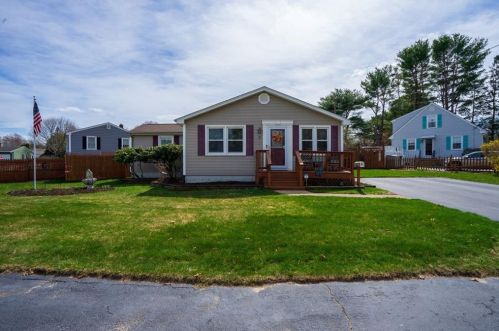 91 Helen Ave, Coventry, RI 02816-6347