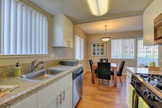 200 Greenbriar Cir, Petaluma CA  94954-3559 exterior