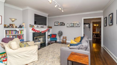 2041 Farragut Ave, Chicago, IL 60625-2394