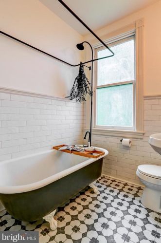 717 Vine St, Lancaster PA  17603-5539 exterior