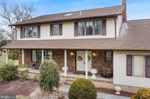 1136 Estates Blvd, Trenton, NJ 08690-2243