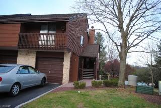 8 Highland Cir, Annandale, NJ 08801-1527