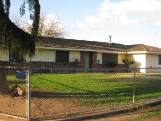 18420 Fairfield Dr, Madera, CA 93638-9671