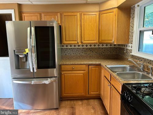 111 Winding Way, Trenton NJ 08620-2625 exterior