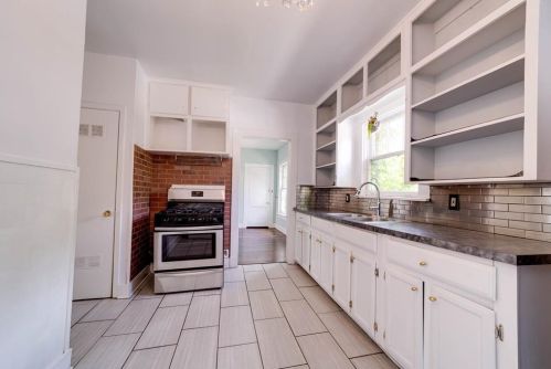 2201 5th Ave, Fort Worth TX  76110-1970 exterior