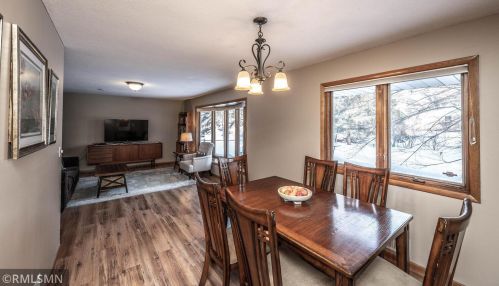 2437 Hillside Rd, Saint Paul MN  55110-5535 exterior