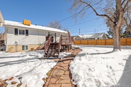 3279 Pearl St, Englewood CO 80113-2713 exterior