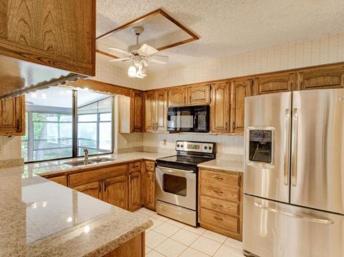 410 Granada Calle Ct, Granbury TX 76049-1476 exterior