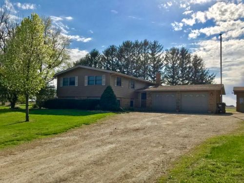 2755 1600 East Rd, Clifton, IL 60927-7031
