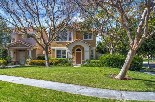 2 Altezza, Irvine CA  92606-8909 exterior