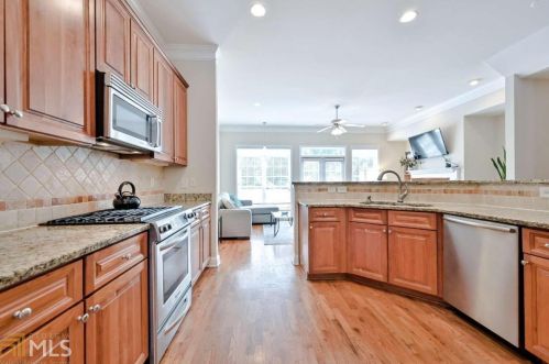 3512 Henderson Reserve, Atlanta GA  30341-6055 exterior