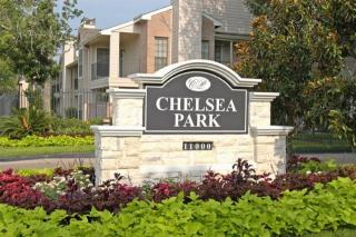 11000 Crescent Moon Dr, Houston TX  77064-4013 exterior
