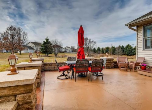8028 Greenbriar Ln, Saint Paul MN  55125-8472 exterior