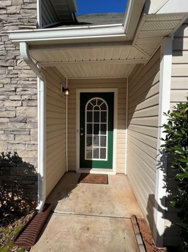 3494 Creekview Dr, Rex GA  30273-5042 exterior