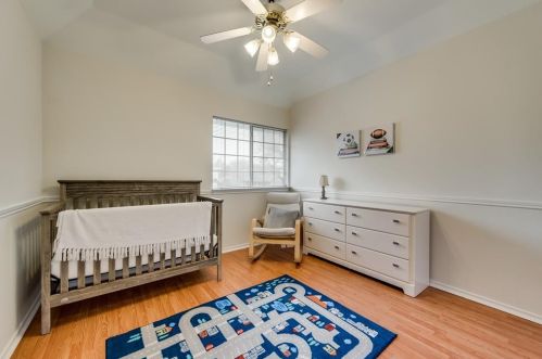 2225 Chapman Dr, Carrollton TX 75010-4154 exterior