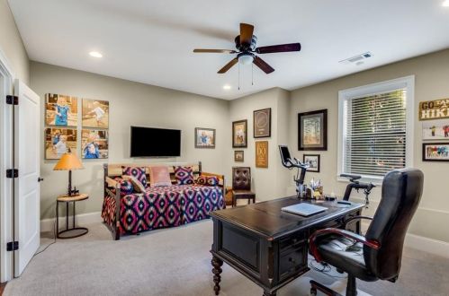 3639 Brookleigh Ln, Atlanta GA  30319-2219 exterior