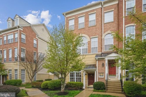 12081 Trumbull Way, Herndon, VA 20190-3263